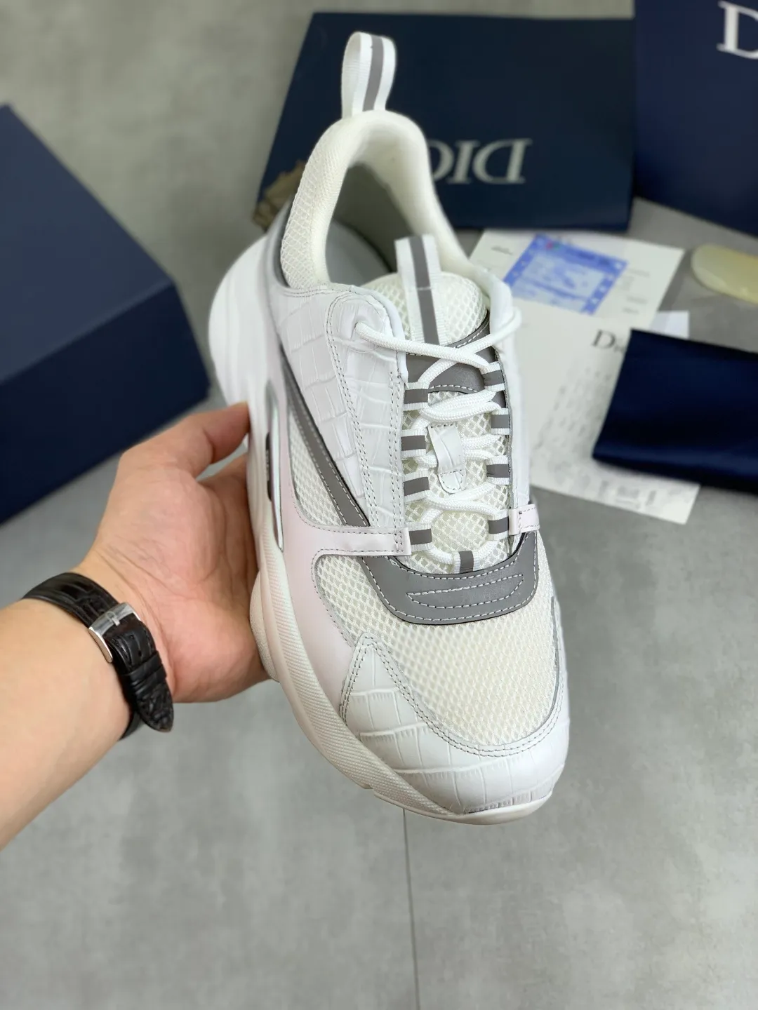 Men's shoes 💰P480 new style 💰new color high quality🔥🔥🔥, Dior [Dior] official website newly released 1:1 copy, the shoe body is made of imported original fine and breathable cloth and selected first-layer cowhide ➕original fine mesh lining insole, perfect shape and top quality 🙈rubber foam combination outsole is super light and wear-resistant👣, super hot style Code number: 38-45 (46 47 customized)